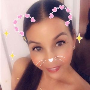 Meet your Posher, Mayra